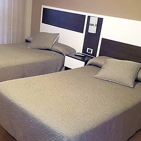El Millon Hotel