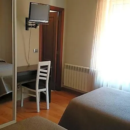 El Millon Hotel